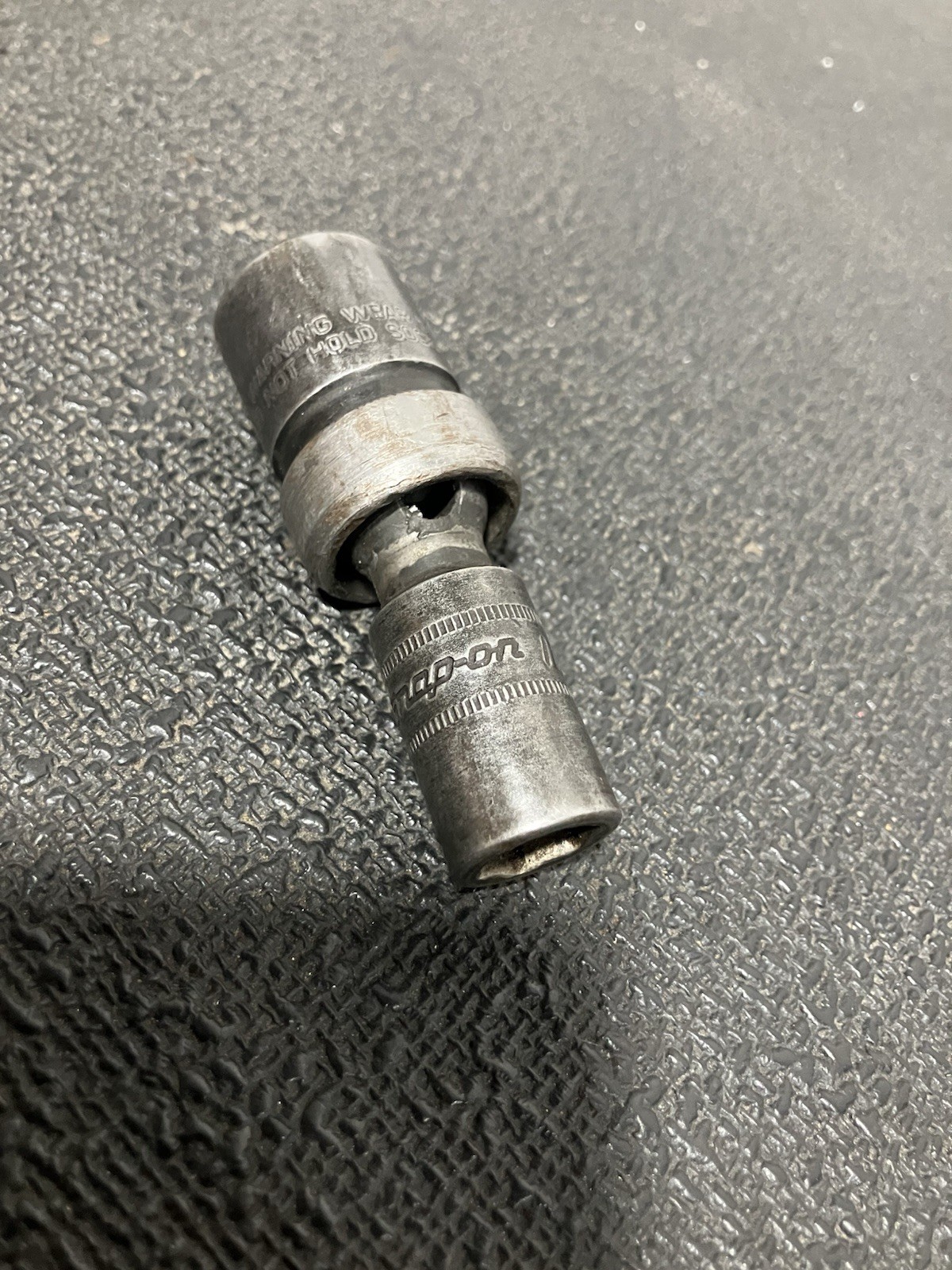 Snap On Tools IPLM11 11mm 1/2″ Drive 6-Point Shallow Impact Swivel Socket
