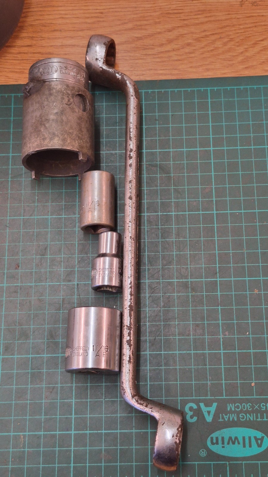 Joblot metric and imperial sockets, bedford, gedore etc – used