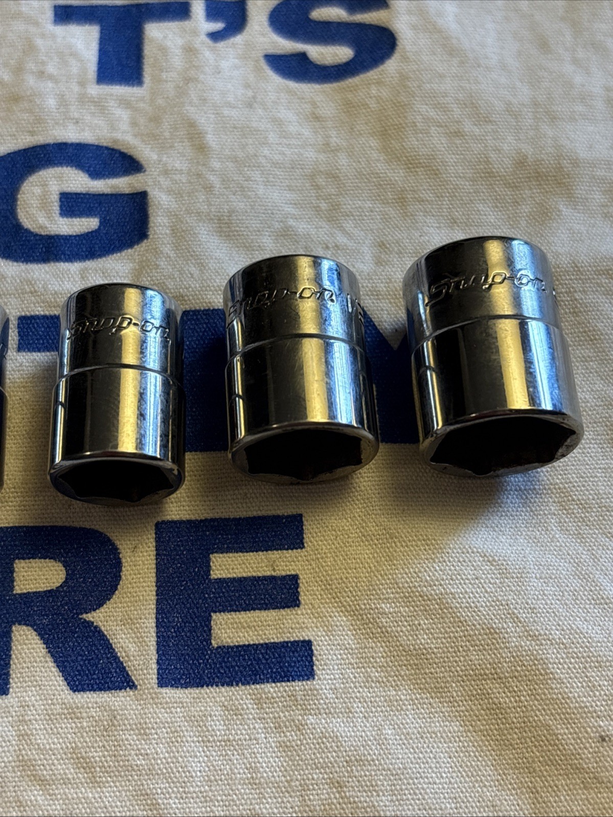 Snap-on Tools USA 1/4″ Drive 10pc SAE Shallow 6pt Chrome Socket Set 110TMY