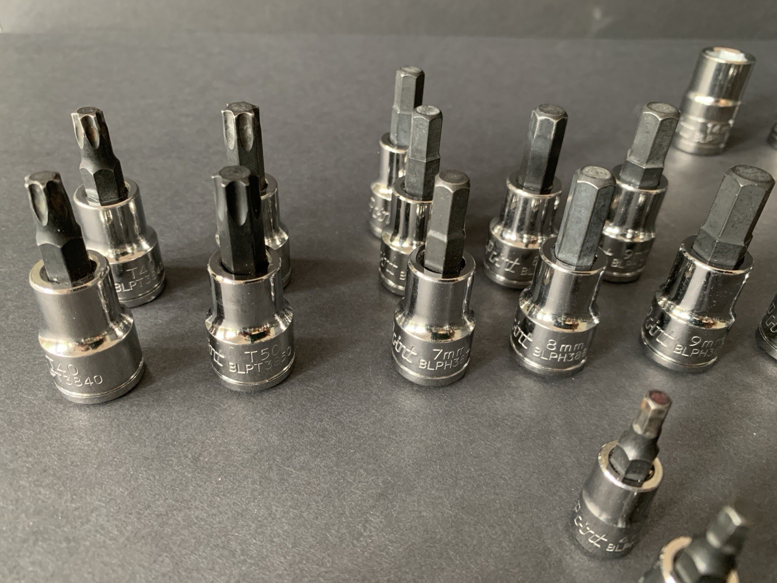 Blue-Point (by Snap-on) 73-Pc SURPLUS MIXED Socket & Bit Lot 1/4″ 3/8″ 1/2″ READ