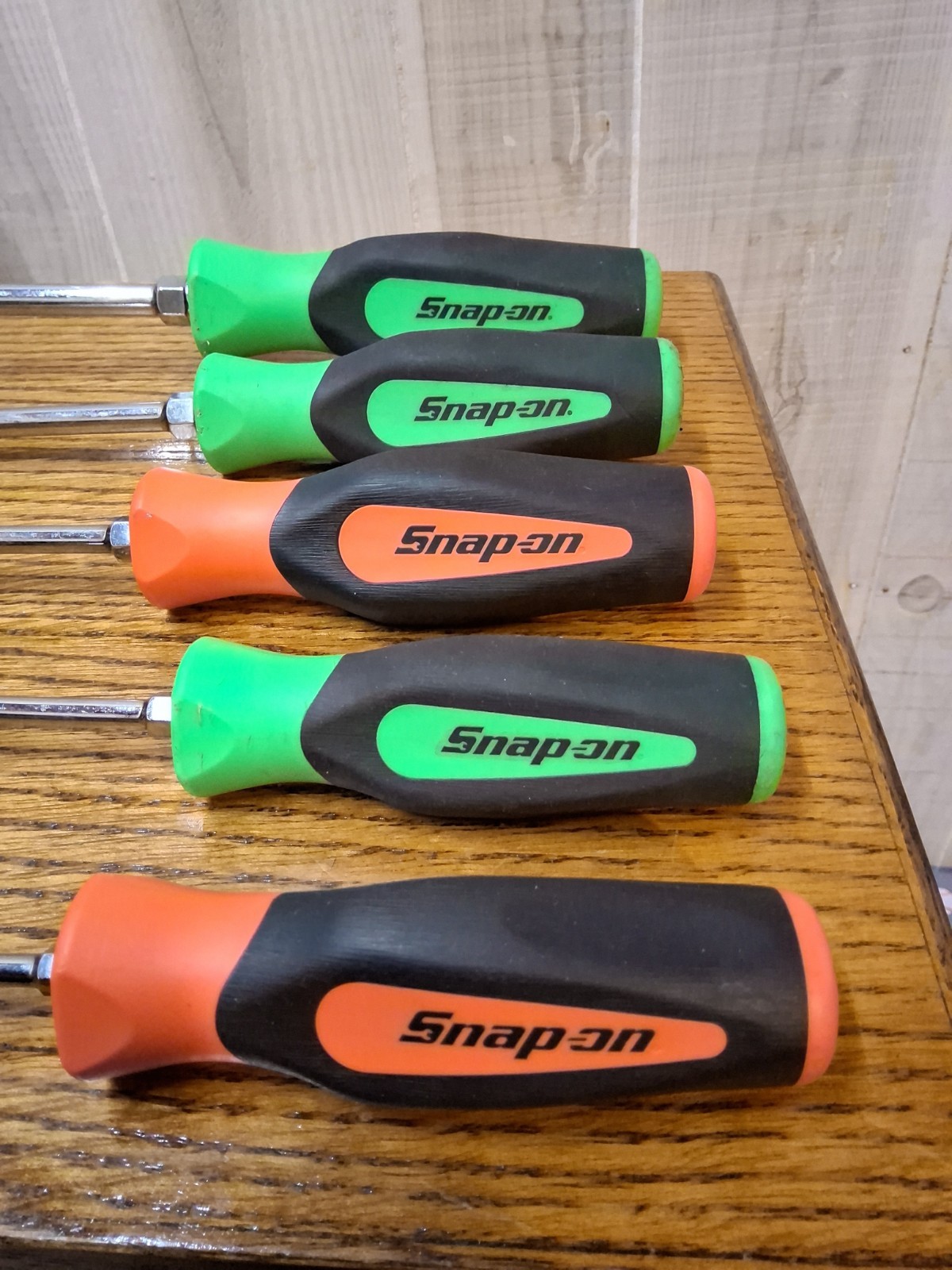 5 PC Set Snap-On Screwdrivers, 3/8, 5/16, 7/32 Slotted And Philips No 2 , 1