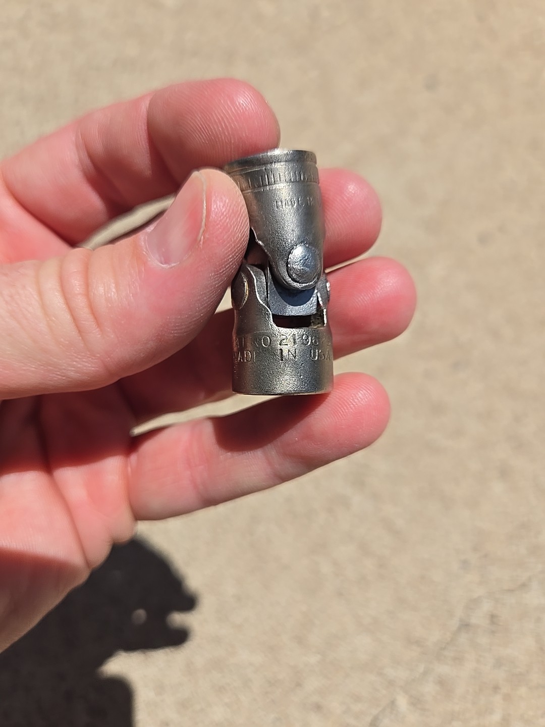 Snap-on Tools USA 3/8″ Drive 12pt 11/16″ & 1/2″ SAE Chrome Swivel Sockets