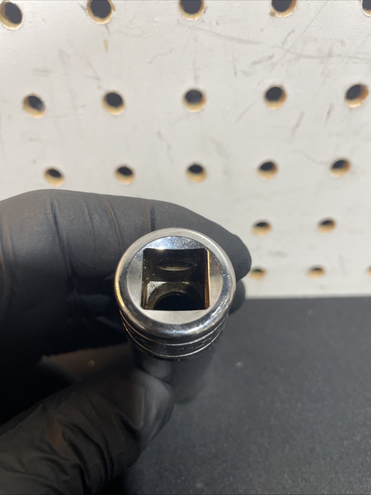 Snap-On 1/2″ Drive 11/16″ SAE Deep 6-Point Socket TS221 – Pre Owned