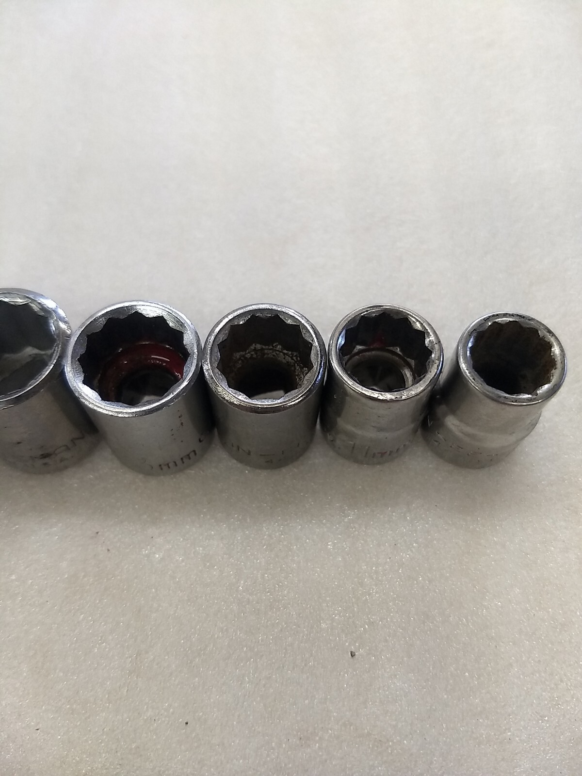 Craftsman USA EE Series 8pc. 3/8dr. 12pt. Metric Socket Set 10mm-19mm No 16 & 18