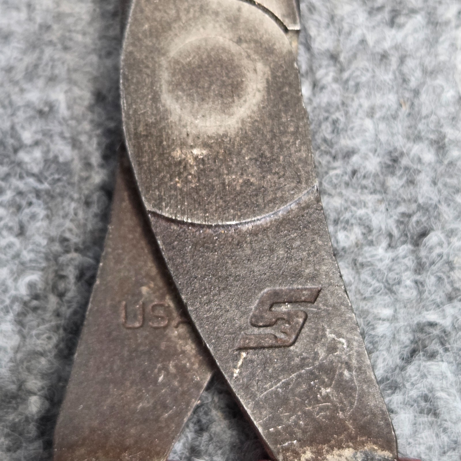 Snap-on Tools USA Red 8″ Talon Soft Grip Needle Nose Pliers 96ACF