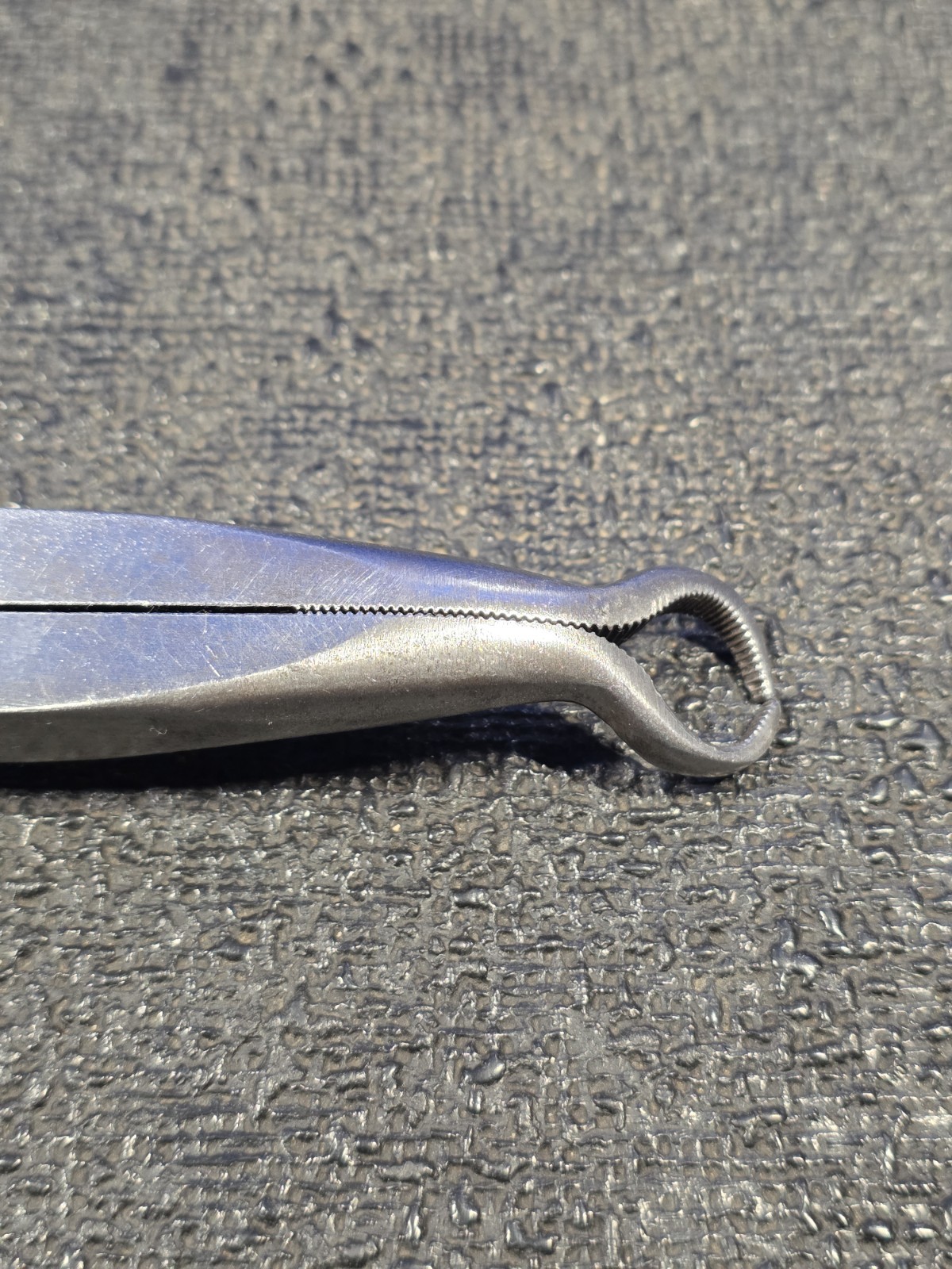 Matco Tools HGG16BPAP PURPLE 1/2″ Diameter Spring Loaded Handle Hose Grip Pliers