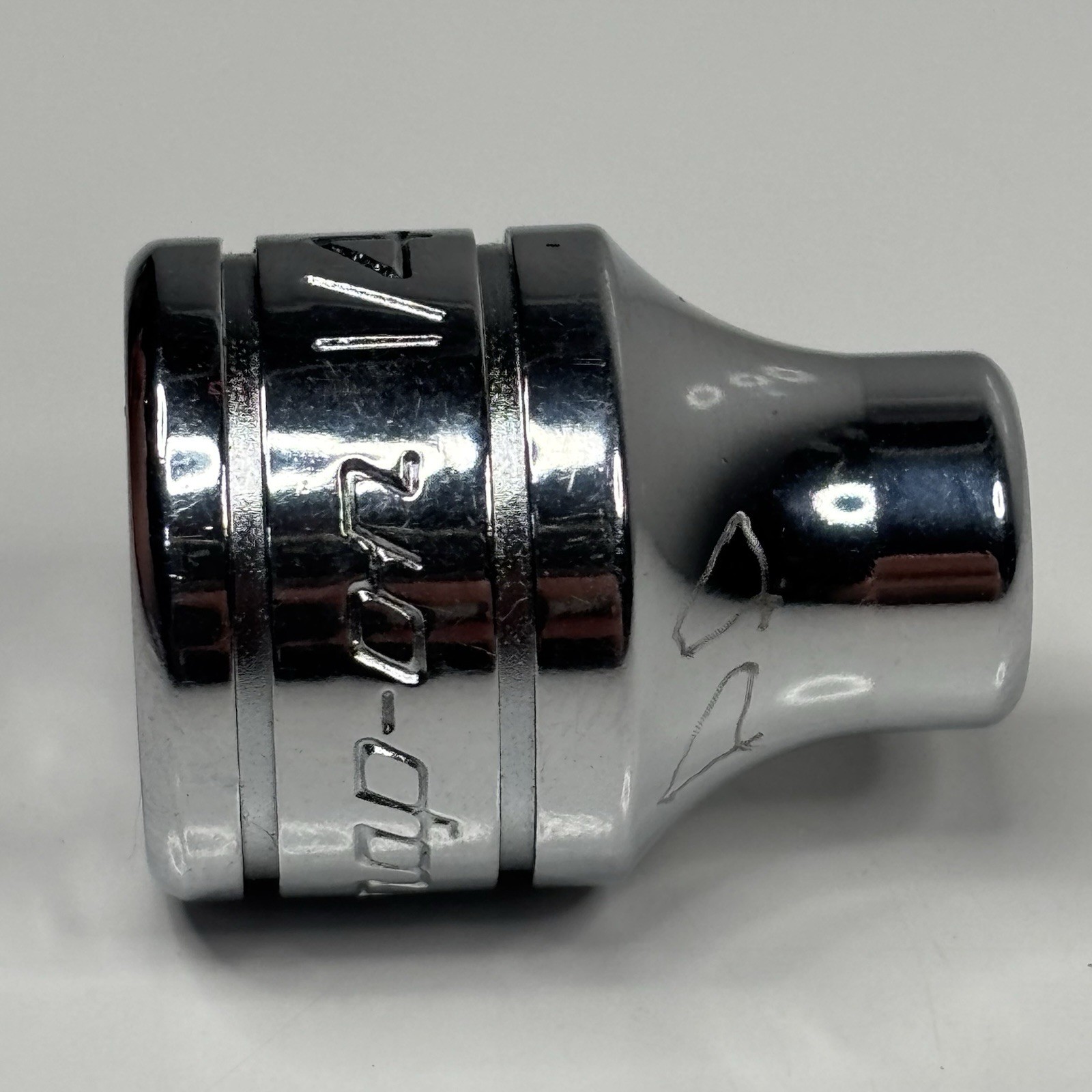 Snap On Tools FS081 3/8 Dr 6Pt SAE 1/4 Flank Dr Shallow Chrome Socket USA 2001