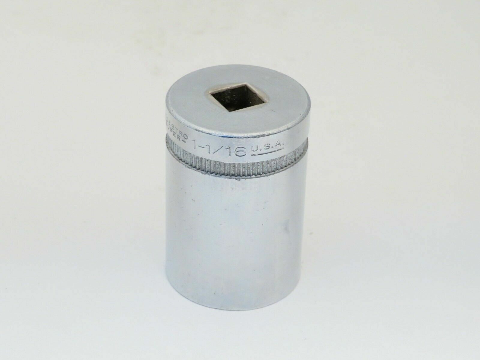 Vintage Indestro Super Brand Oil Pressure Sending Unit Socket 2738