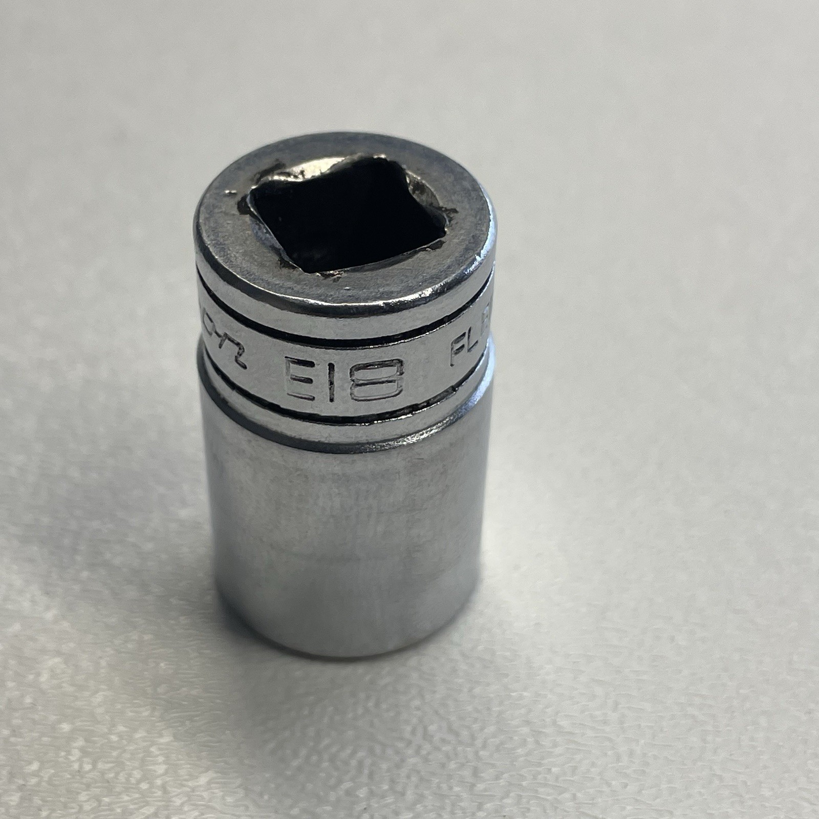 Snap-on Tools 3/8″ Drive E18 Inverted TORX Chrome Socket FLE180