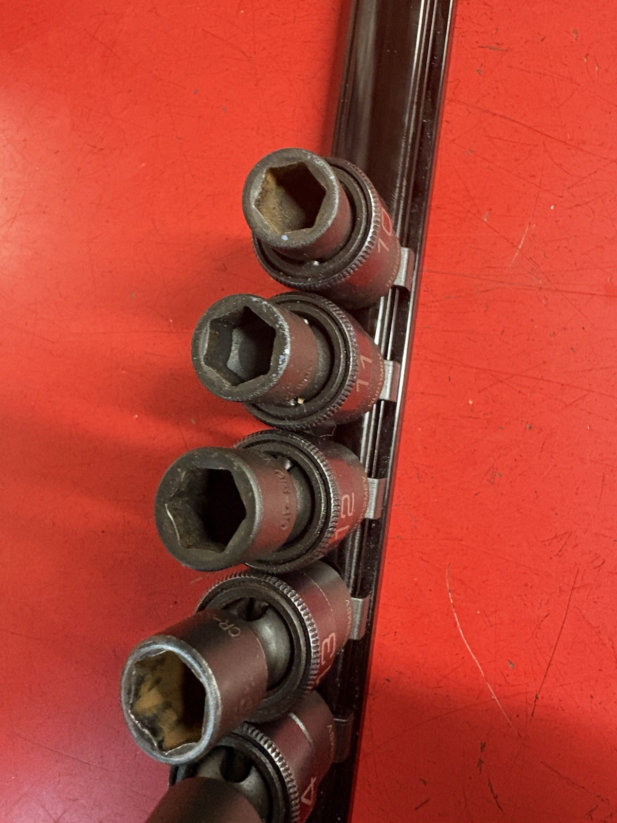 Matco 10-19MM ADV 10 Pc. 3/8″ Metric 6 Point Swivel Universal IMPACT Socket Set