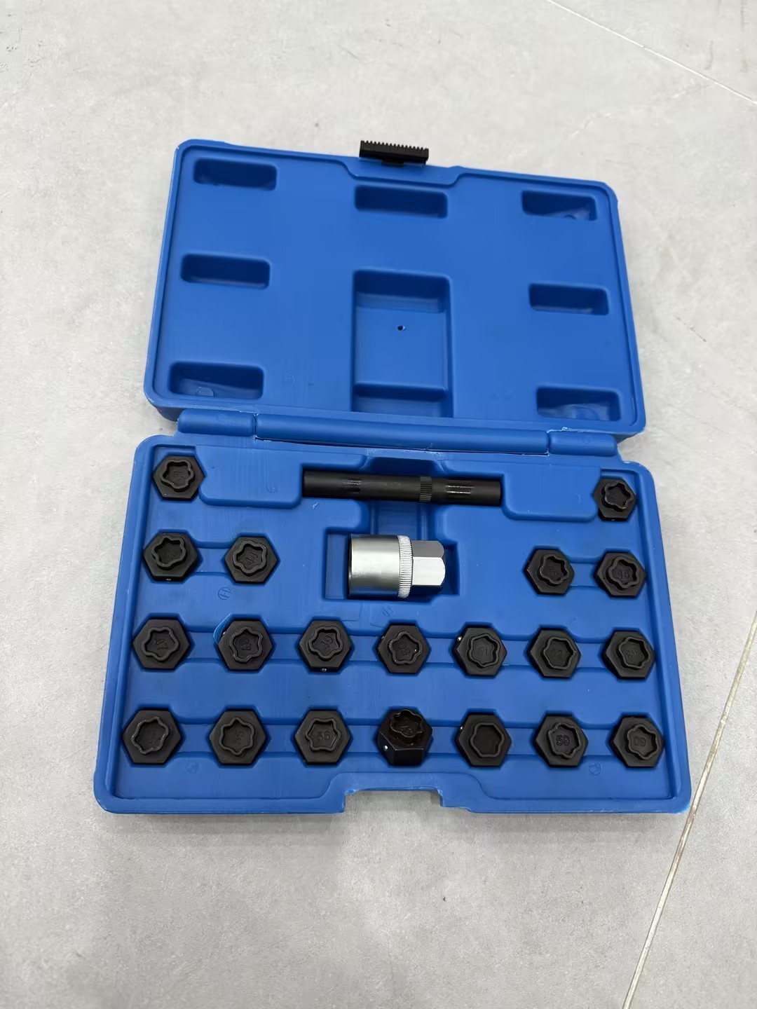 22pc For BMW Wheel Locking Nut Key Removal Tool Anti-Theft Lock Lug Socket Screw