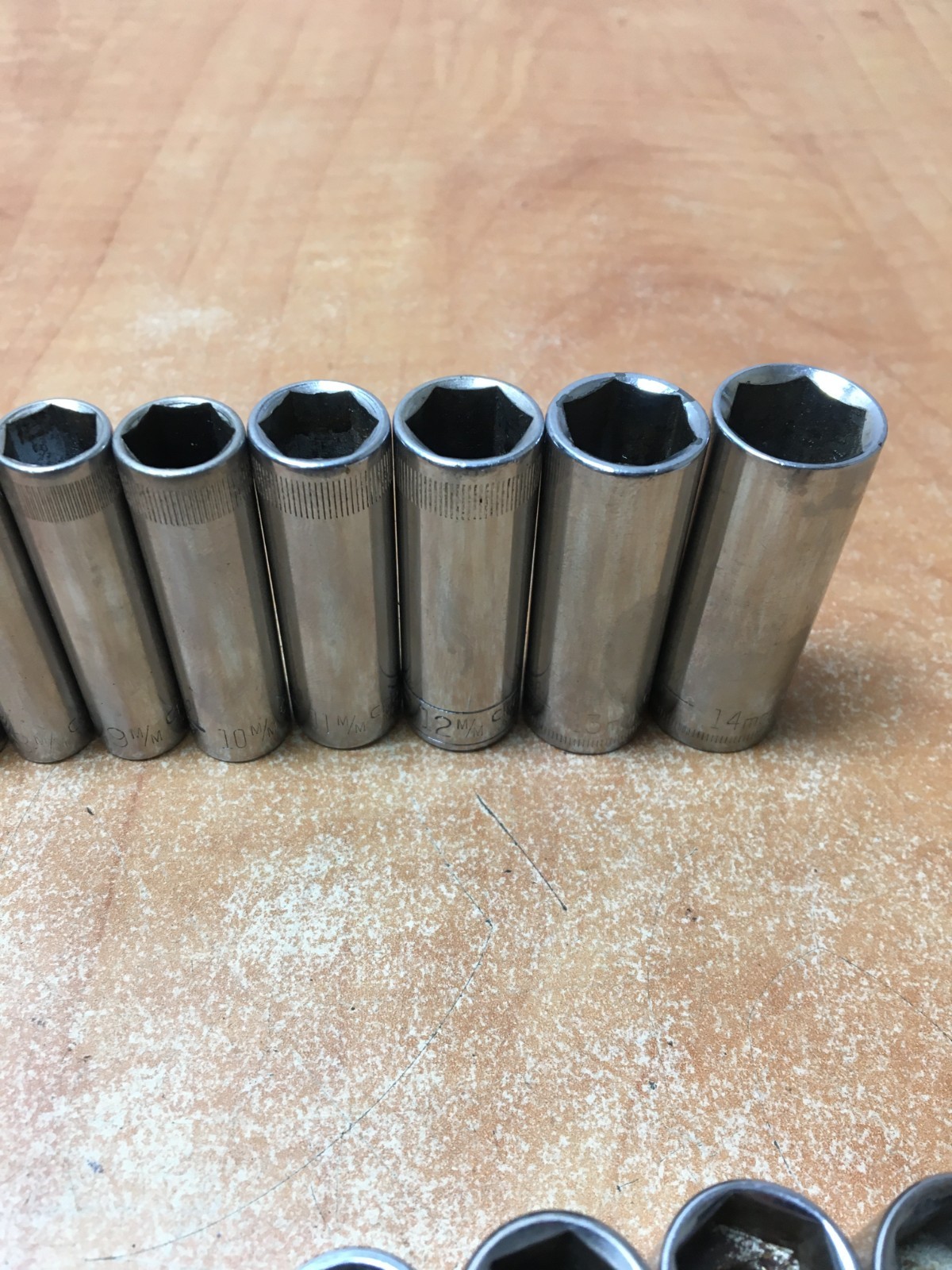 Craftsman USA 26 Pc 1/4″ Drive 6 Point Metric Deep And Shallow Socket Set