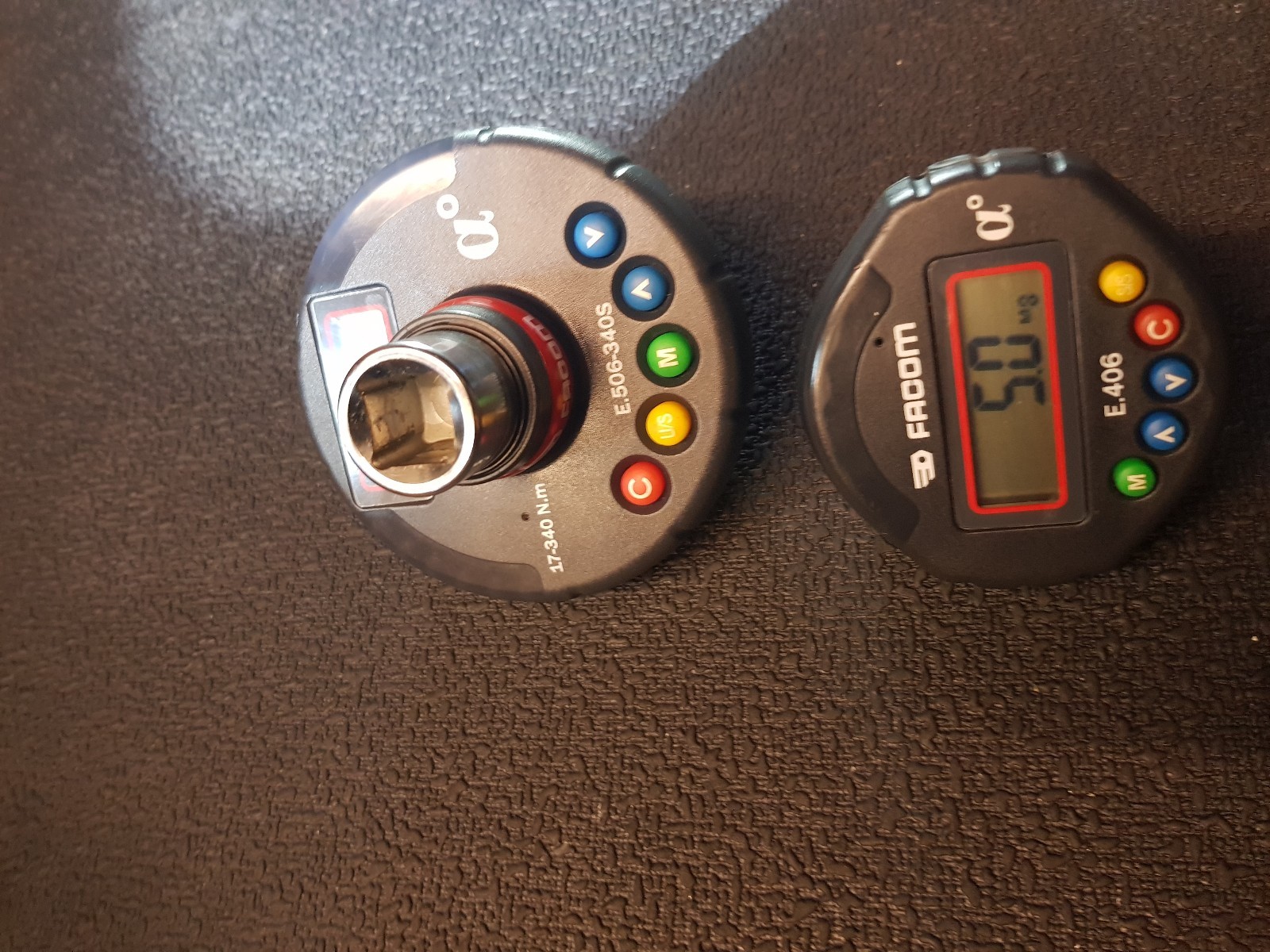 Facom e.404 digital angle finder & e.506-340s digital torque adaptor.
