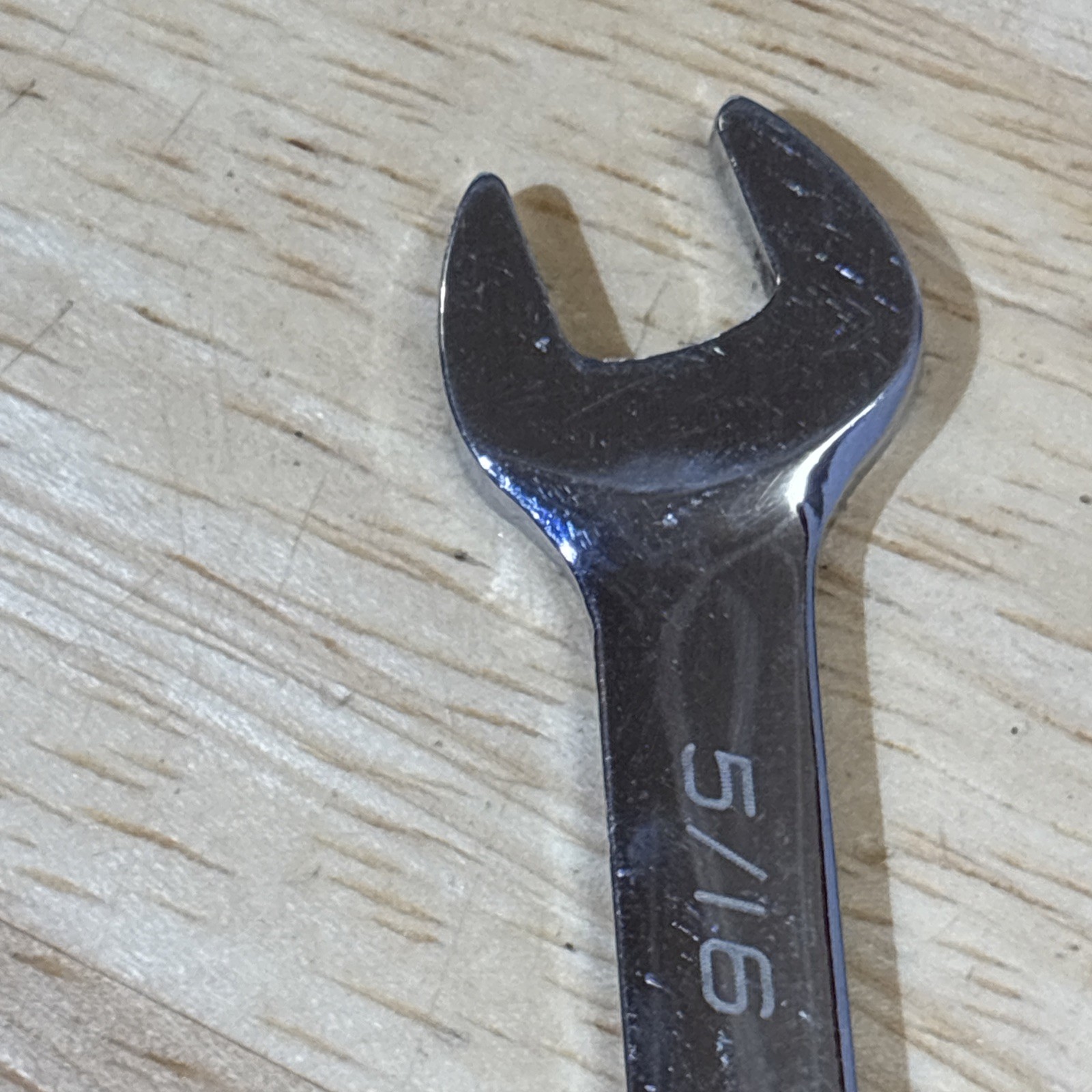Blue Point 5/16″ Ratcheting Combination Wrench 12 Point Reversible BOER10