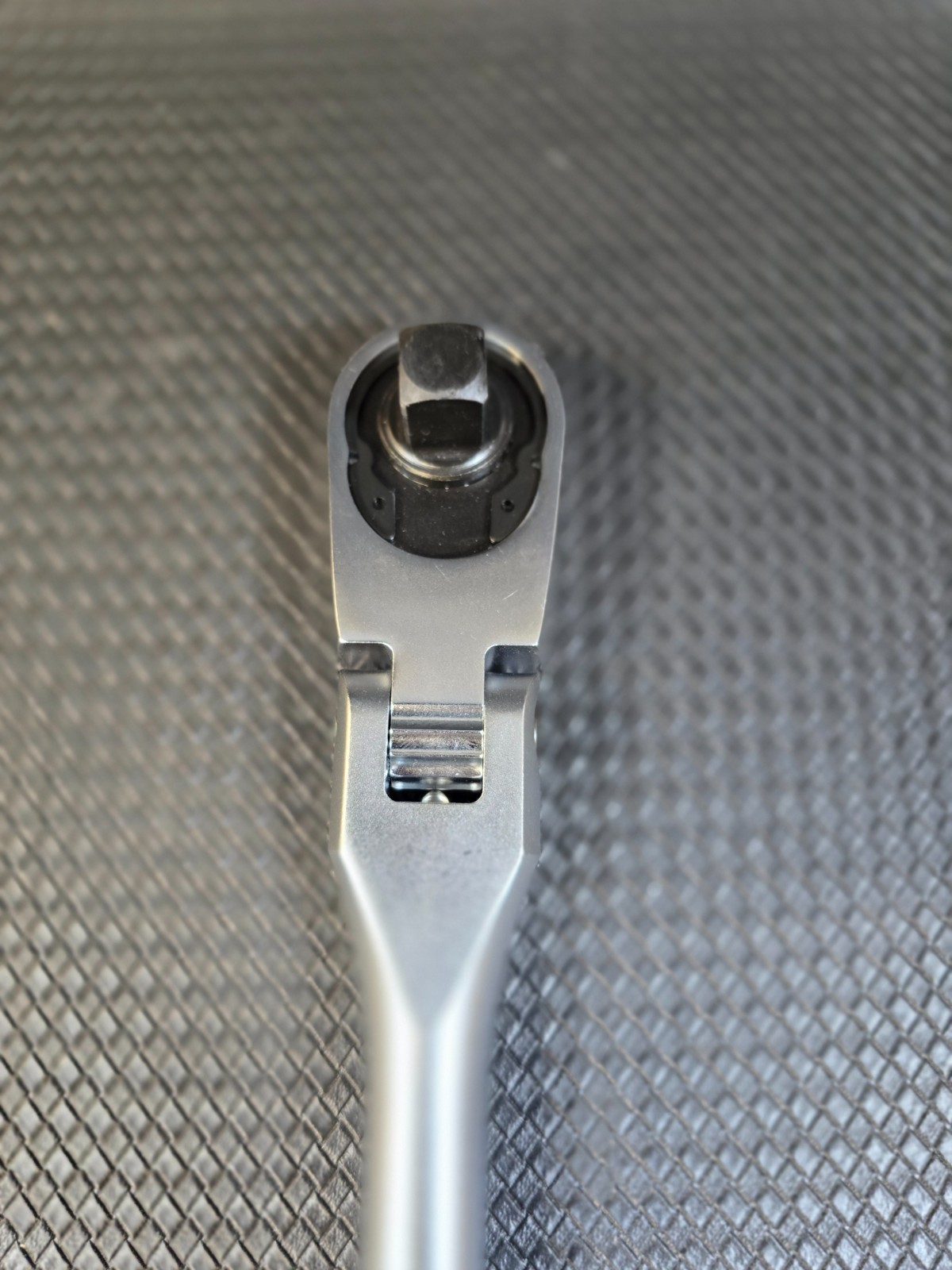 VIM Tools 1/2 Inch Drive 18 Inch Heavy Duty 90T Flex Head Ratchet HDRF818