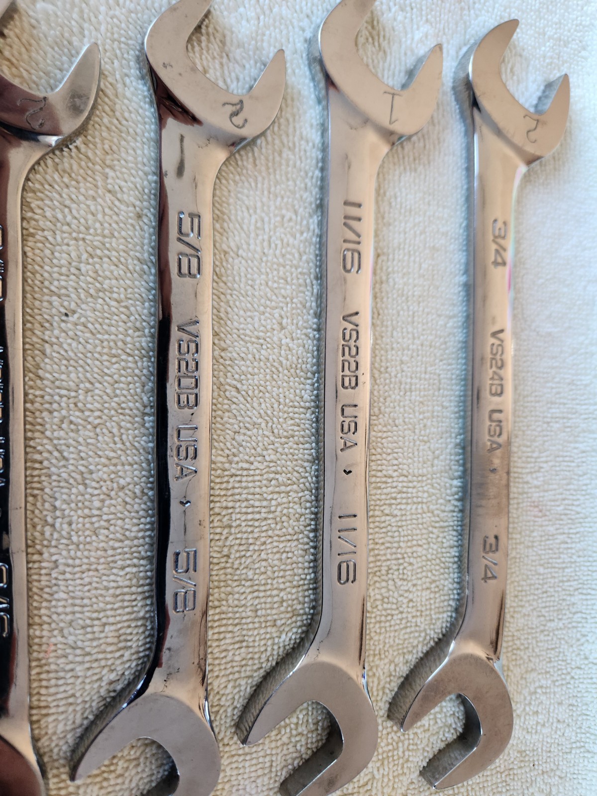 Snap On 7 Piece SAE Four-Way Angle Head Open-End Wrench Set VS807B