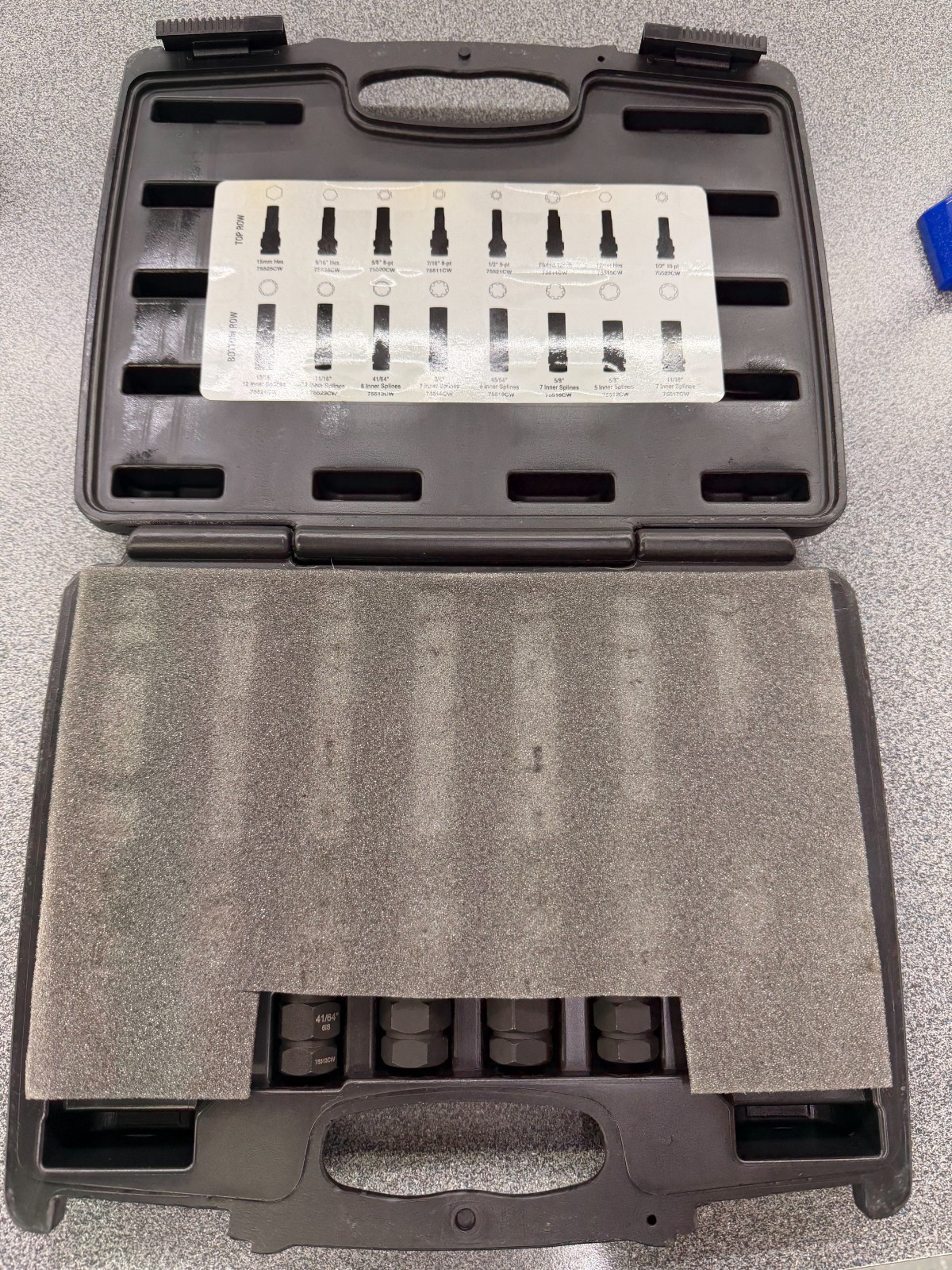 HR75510 – 16 Piece Master Locking Wheel Lug Remover Set Cornwell Tools