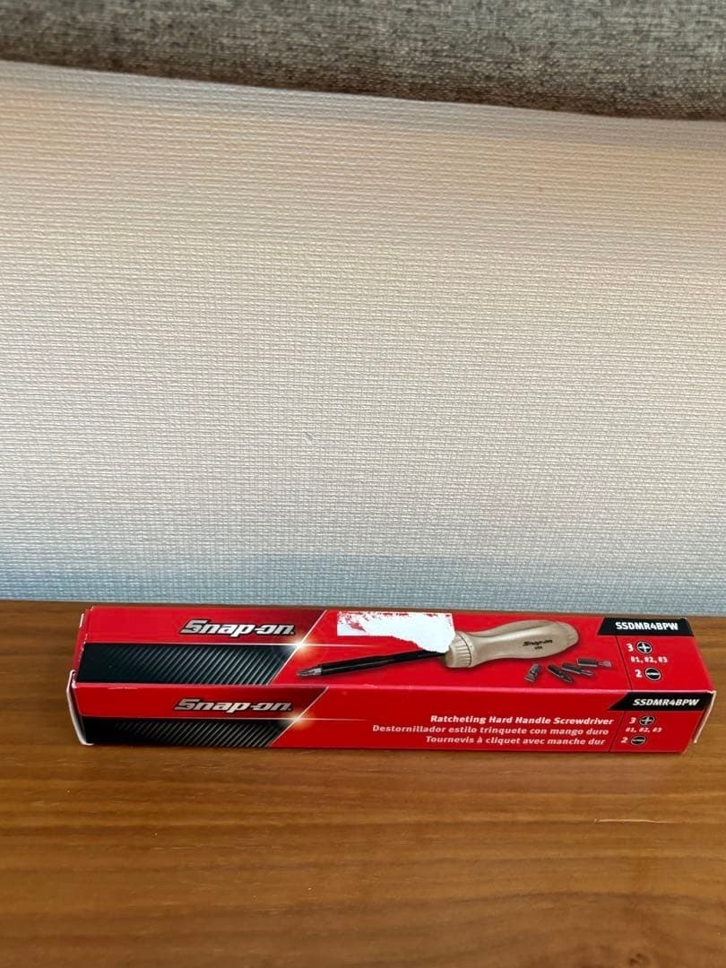 Snap-on SSDMR4BPW PEARL WHITE Hard Grip Ratcheting Screwdriver [Unused]