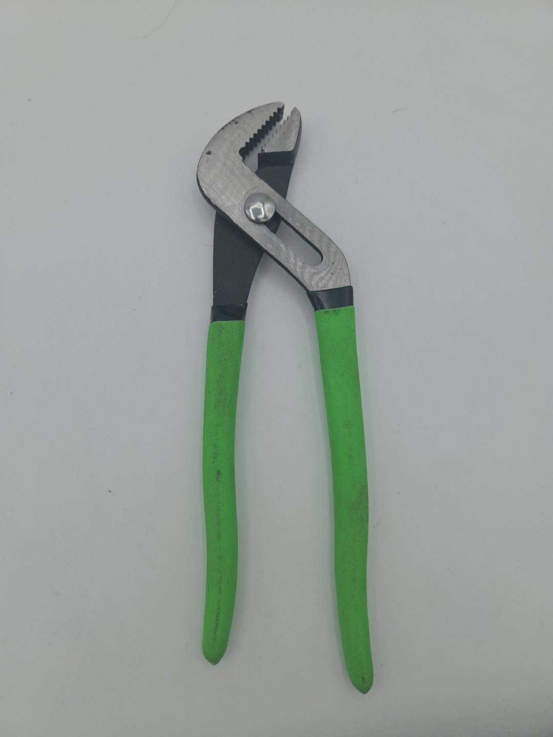 OEMTOOLS 22619 10 Inch Groove Joint Pliers