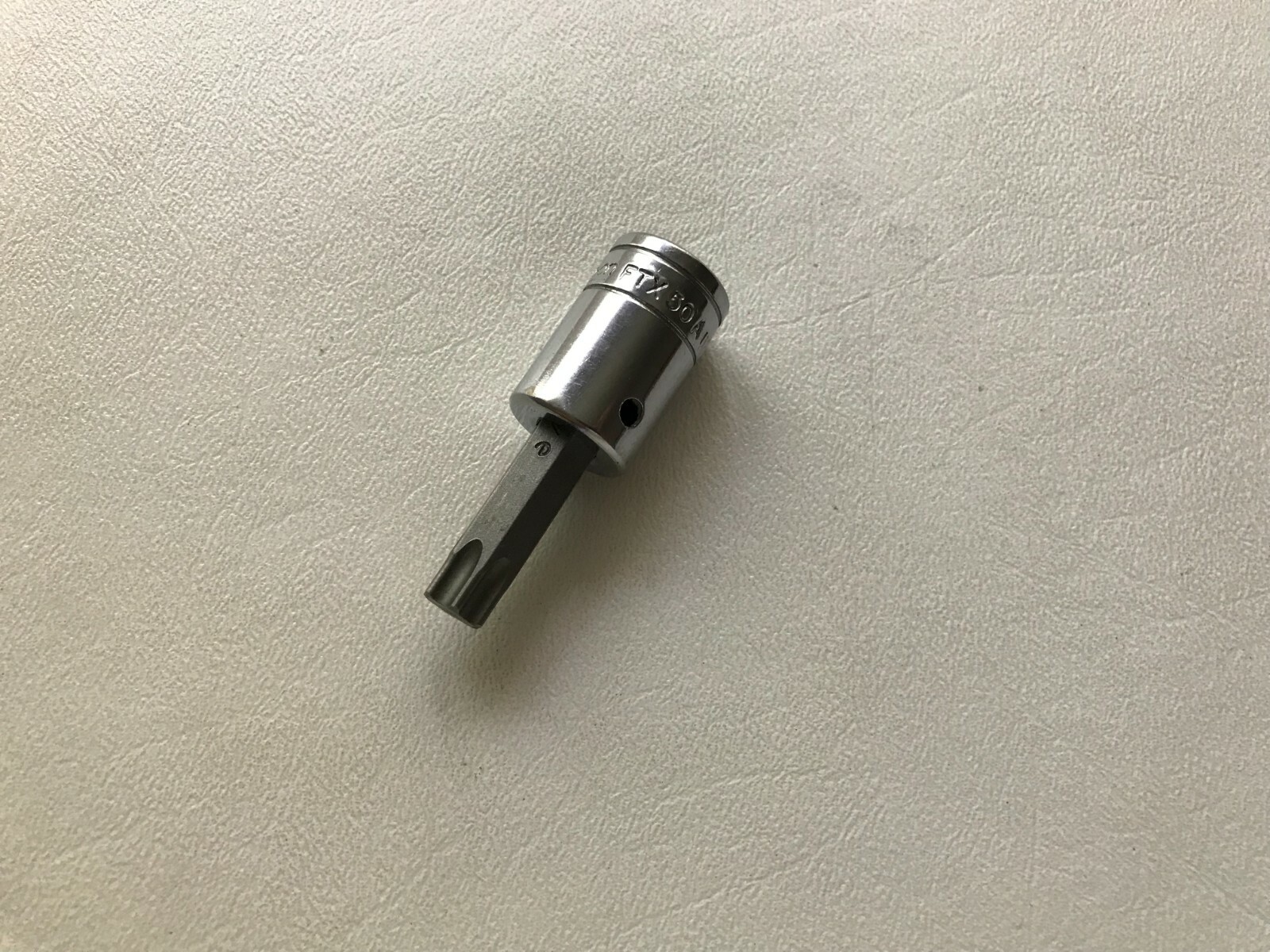 Snap-On Tools USA 3/8″ Drive T50 Std Torx Bit Chrome Socket FTX50C *NEW BIT*