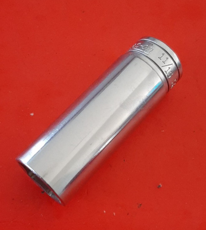 Snap-on Tools USA 3/8″ Drive 6pt Point 11/16″ Deep Chrome Socket SFS221 327