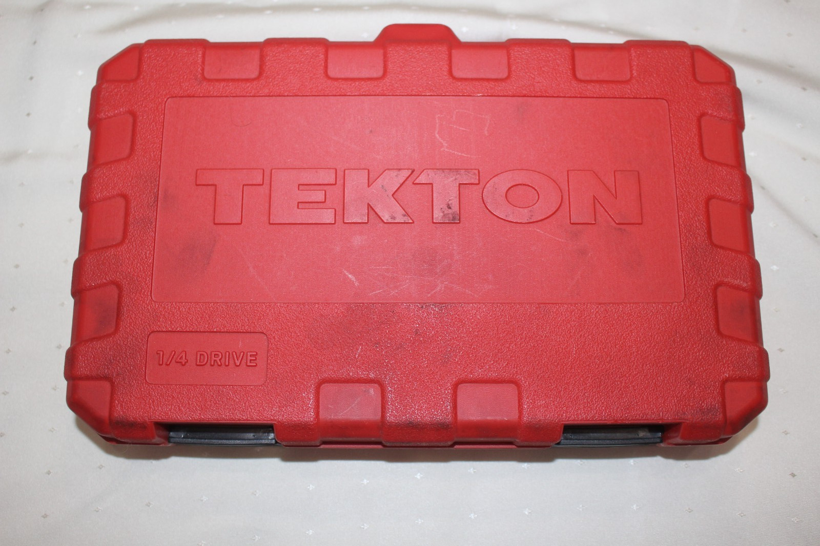 54 Piece Tekton 1/4″ Drive 6 Point Socket & Ratchet Set in Case – EUC