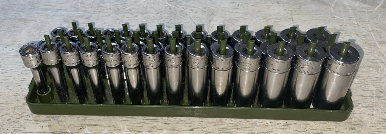 Snap-On (TMM4-STMM15) 42pc 1/4″ Drive 6pt Metric Flank Drive Deep Socket Set