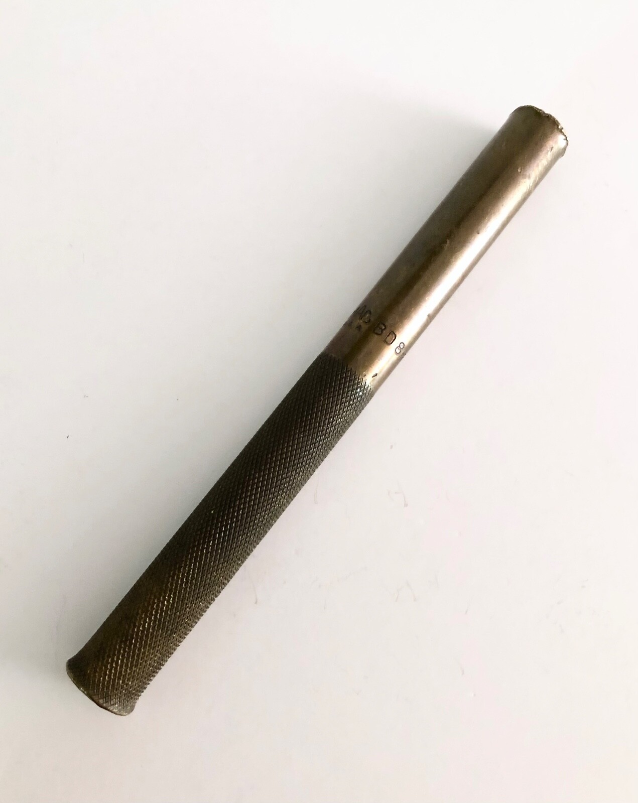Vintage Mac Tools BD8 Brass Drift Punch 8 Inches Knurled Handle 3/4″ USA