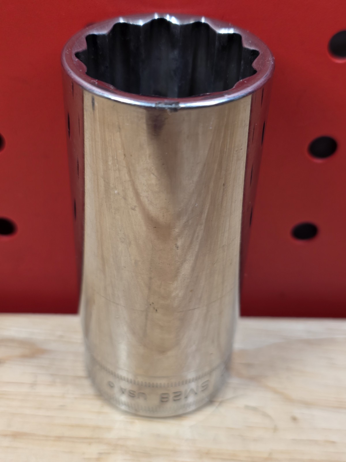 Snap-on Tools SM28 28mm 1/2″ Drive Metric 12-Point Deep Chrome Socket USA
