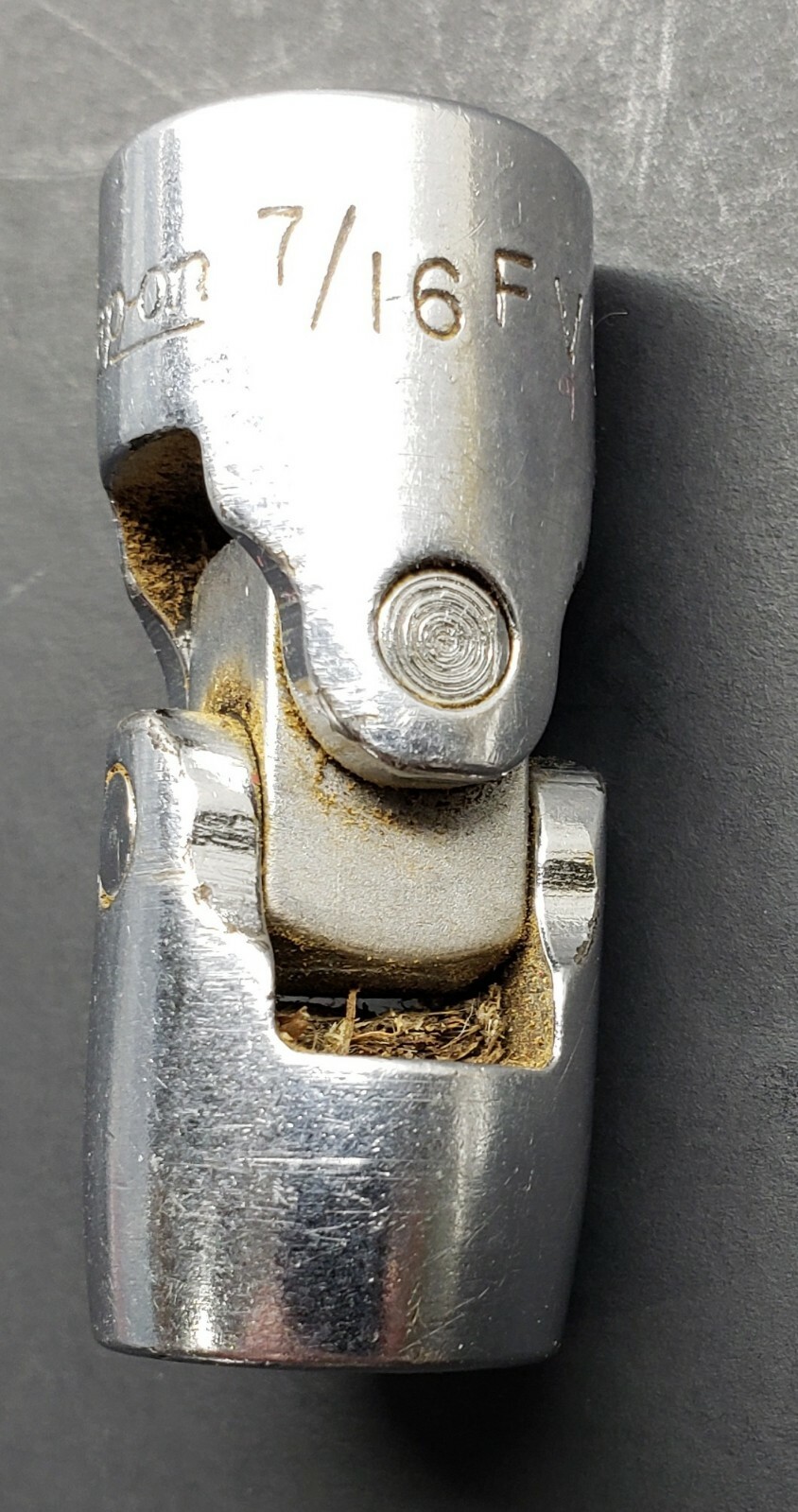 SNAP ON FVU 14 WOBBLE SOCKET 7/16″ 12 POINT 1/2″ DRIVE