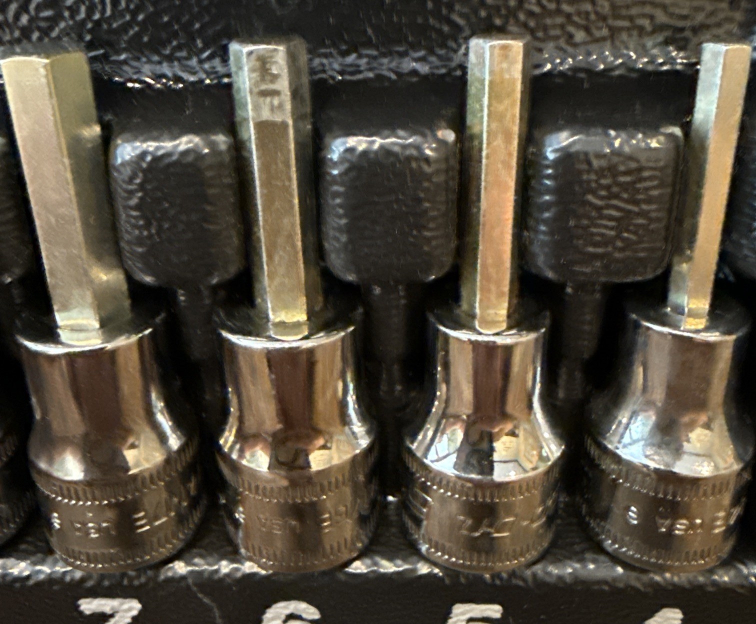 Snap-on Tools 207EFAMY 4mm-10mm 3/8″ Drive 7-Piece Metric Hex Socket Set