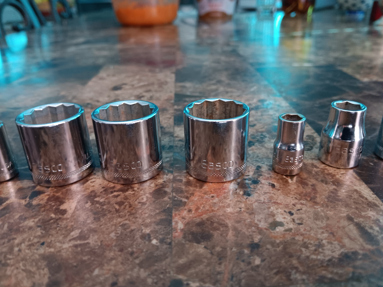 lot of Easco drive socket 12 pieces three of them are 3/4 (52 3124)