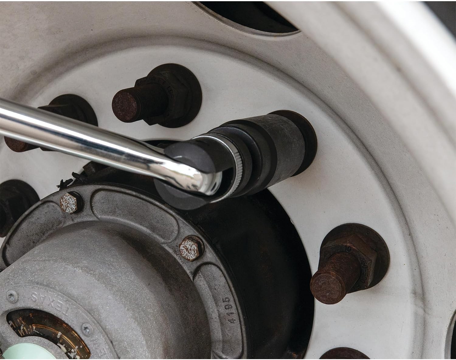 W155 32mm Automotive Axle Nut Socket – Precision Tool for Front Wheel Drive