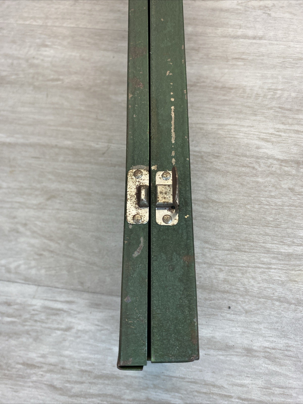 VTG S-K Tools metal toolbox with internal Dividers – Box only 17.5 Inch Large