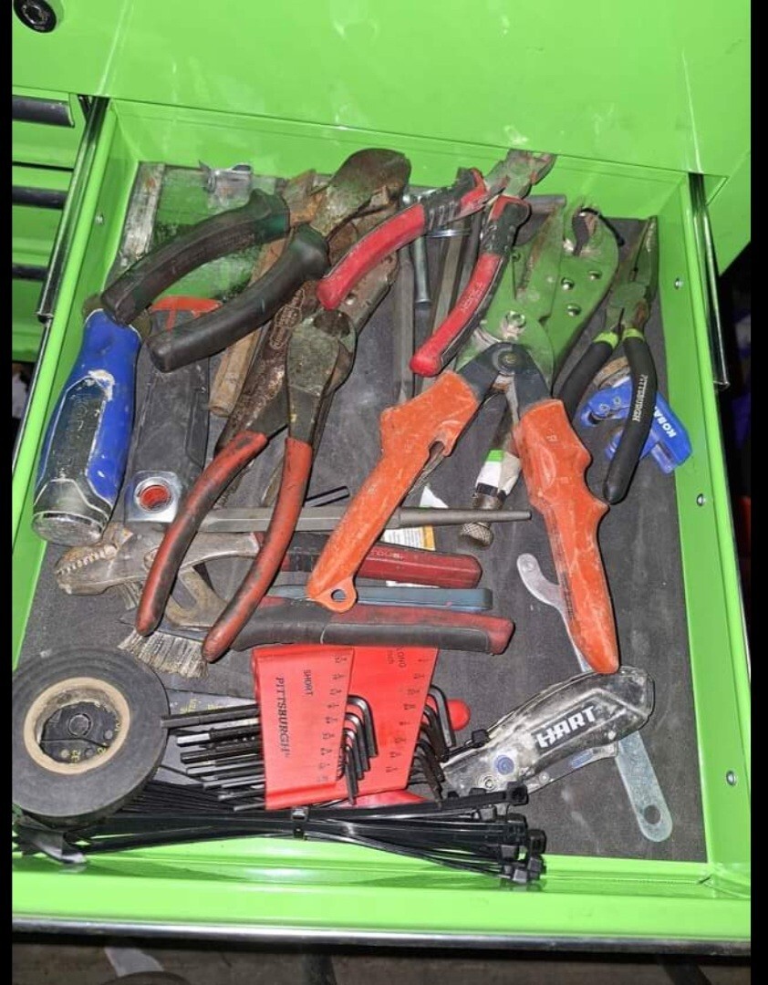 Complete ASE B-Tech Tool set with 5 drawer locking mobile box