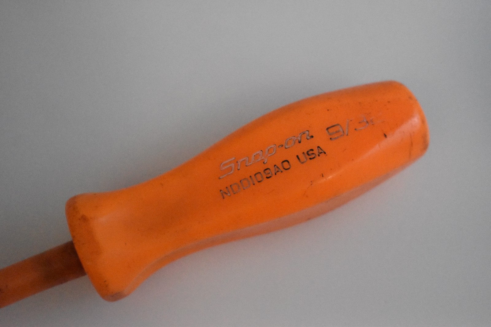 Snap On Tools NDD109AO 9/32″ SAE Nut Driver Hard Plastic Orange USA