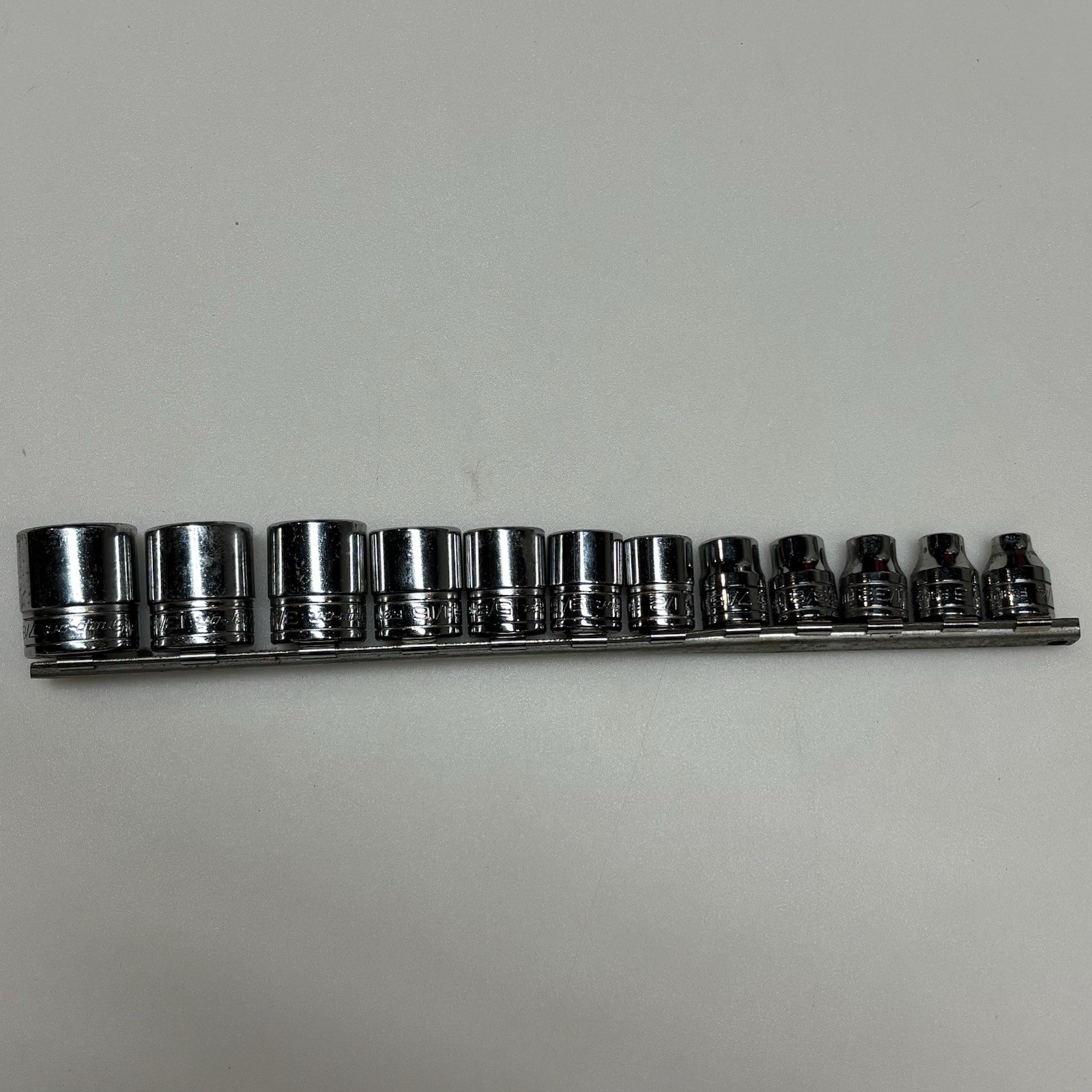 Snap On 12Pc 3/8 Drive 12Pt SAE Socket Set