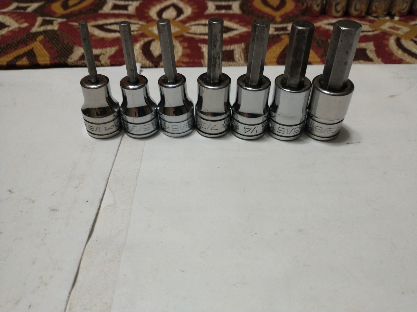 SNAP ON 207EFAMY AWM12D. 3-12MM. 1/8″-3/8″. 16 PIECES IN ALL. 3/8″ DRIVE HEX SET