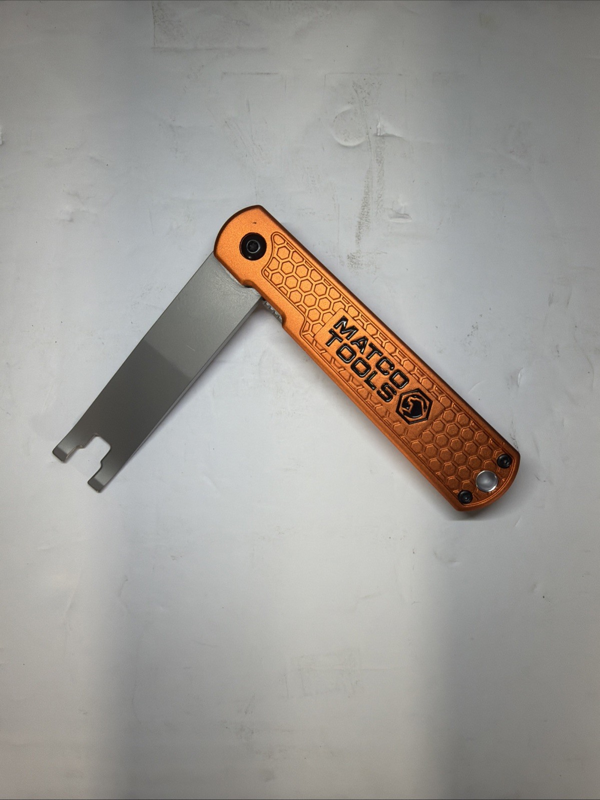 Matco Tools EVERYDAY CARRY FOLDING CLIP LIFTER W/ ALUMINUM HANDLE- ORANGE