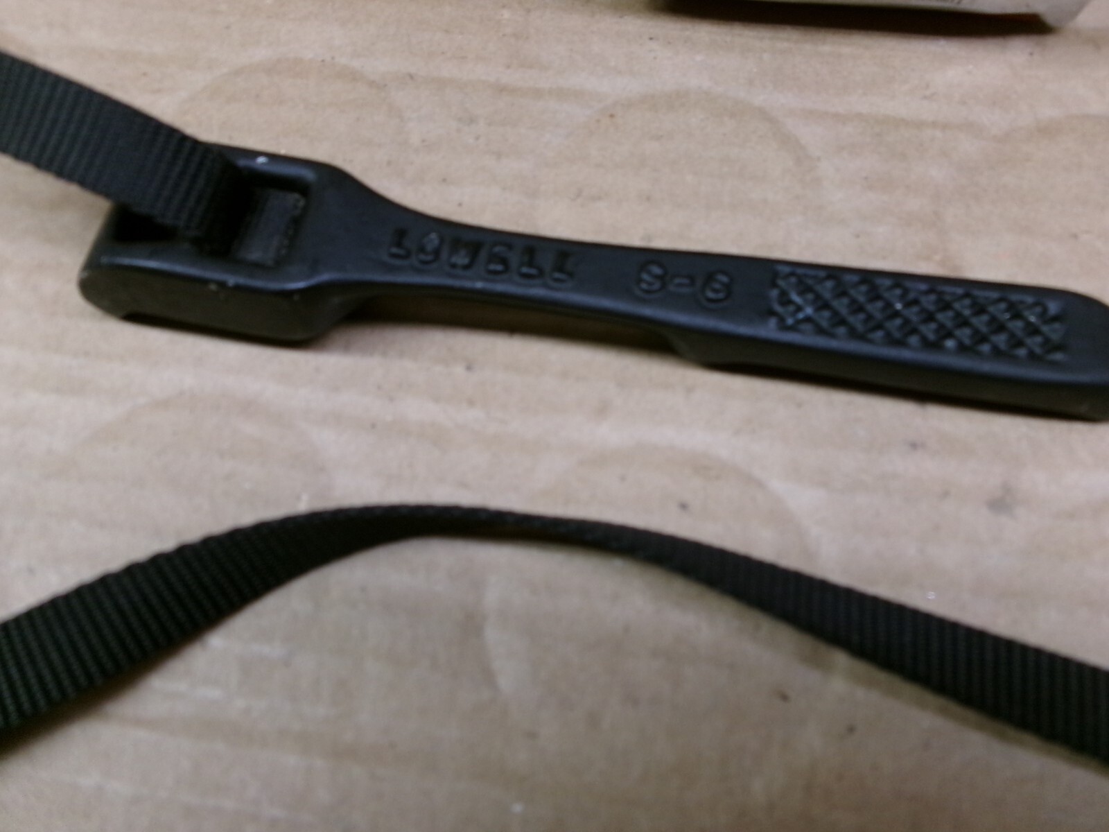 Lowell 6″ Pipe Strap Wrench No S-6