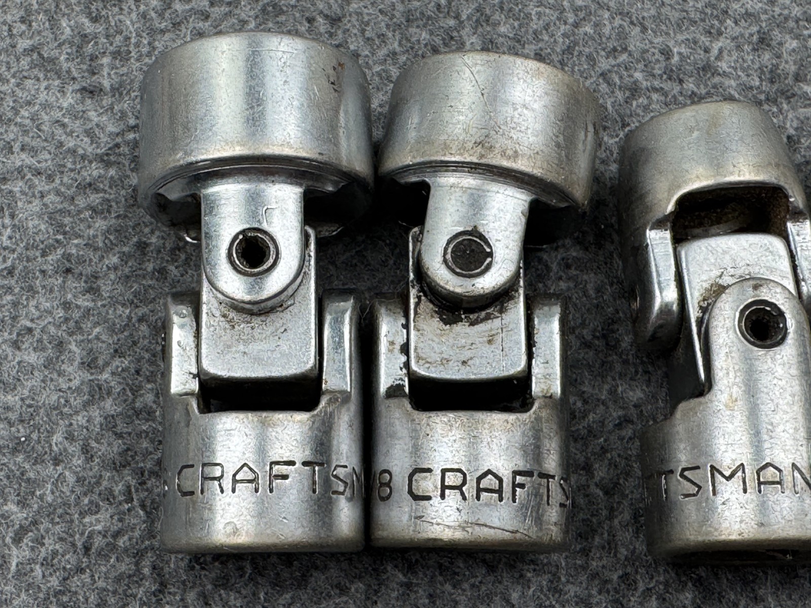 Craftsman Swivel Universal Joint Socket 4 Pieces V Series 11/16, 5/8, 7/16, 3/8