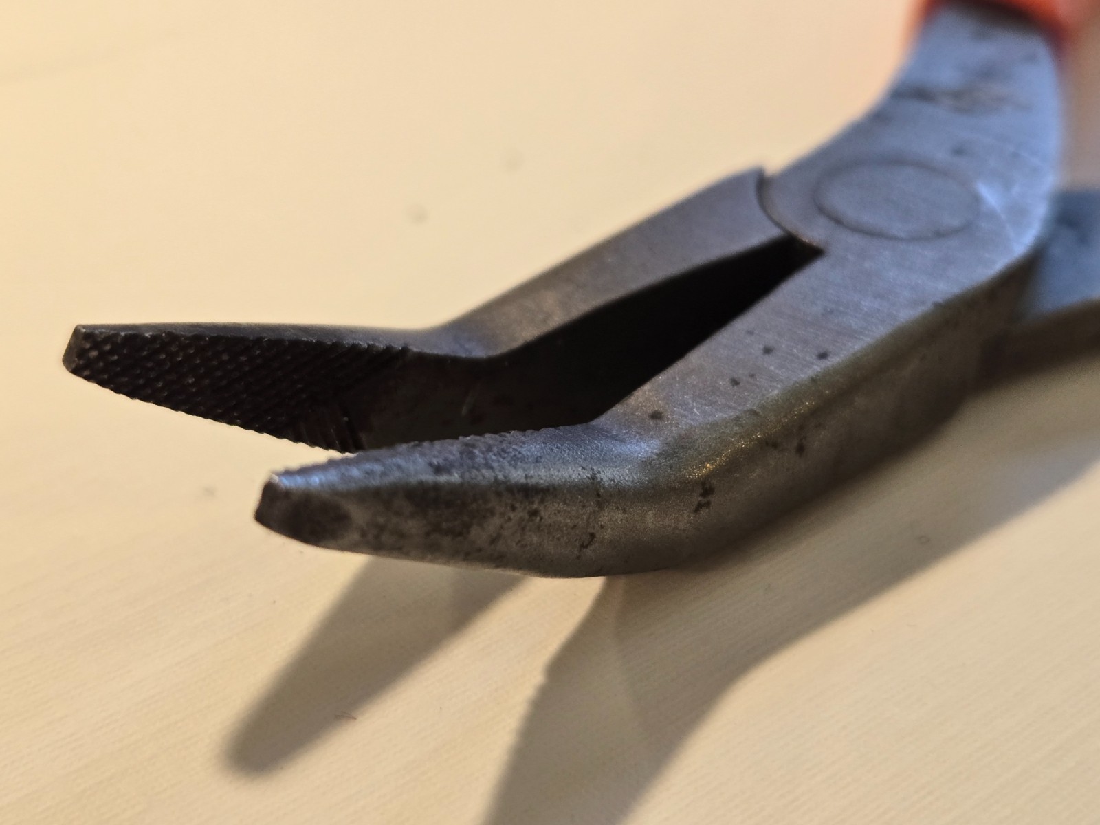 Snap On 495CF 6″ Talon Grip 35″ Bent Needle Nose Pliers, Used