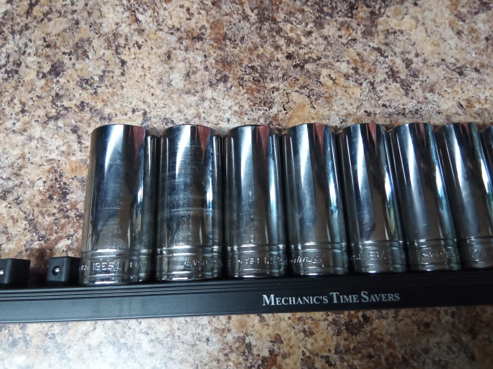 Snap-On Tools 13 pc 1/2″ Drive 6-Point SAE Flank Drive Deep Socket Set (313TSYA)