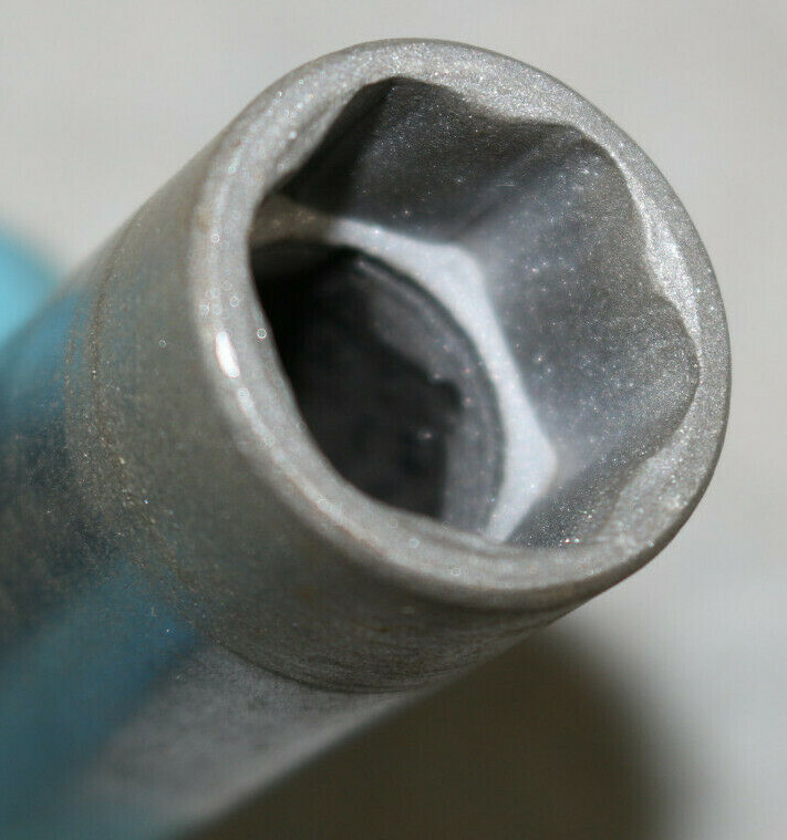 Snap On Tools TS221 11/16″ SAE 1/2″ Drive 6Pt Deep Socket #757