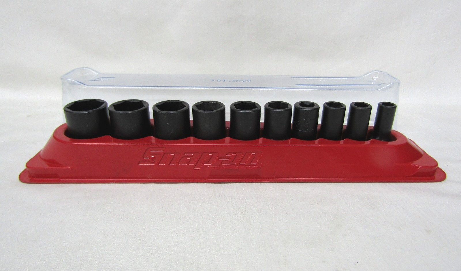 Snap-On IMFS, 5/16-7/8, 10 Piece, 3/8″ Drive, SAE Socket Set w/ Magnet Tray