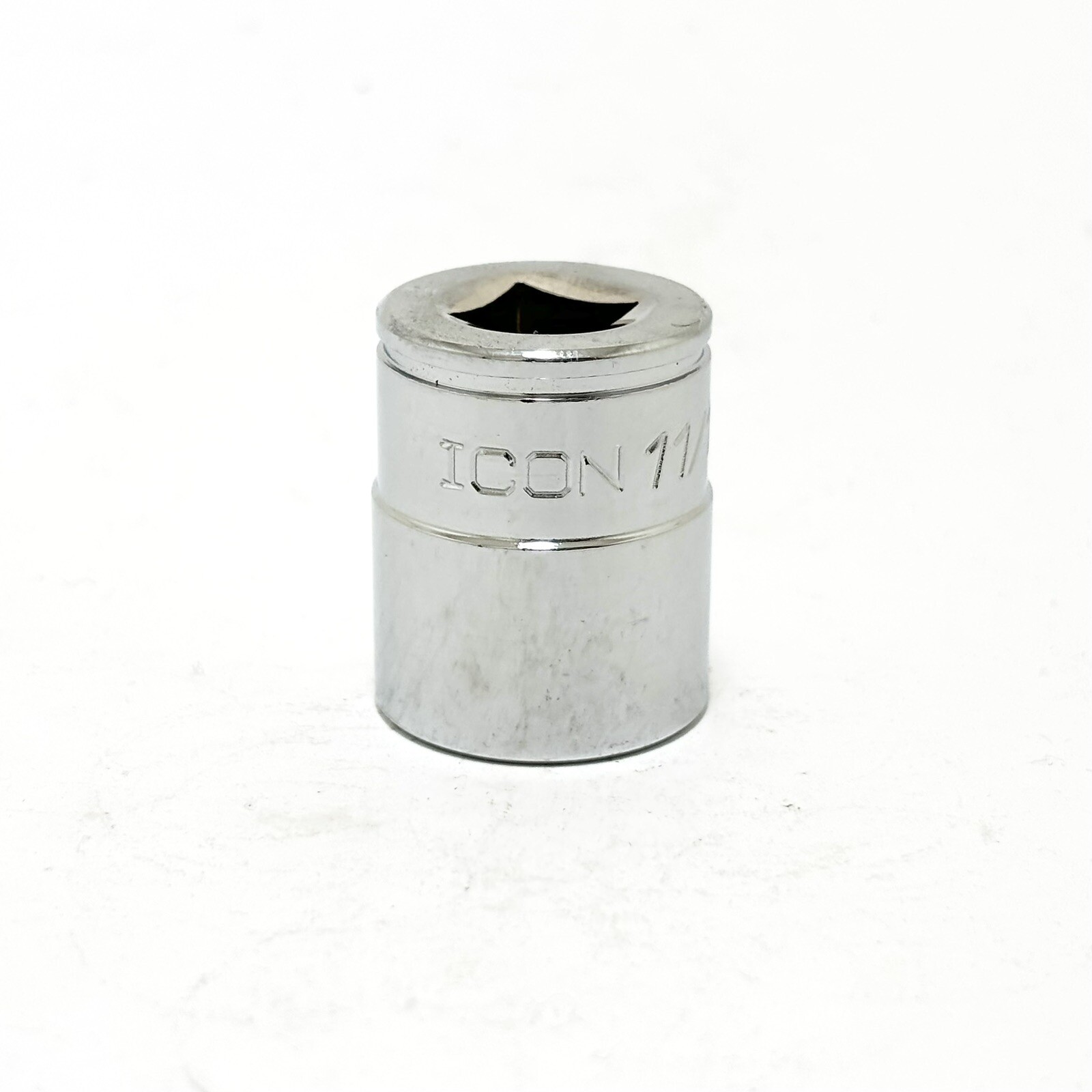 NEW ICON 11/16 INCH SOCKET 3/8” DRIVE SAE INCH 6 POINT POLISHED S2SS69