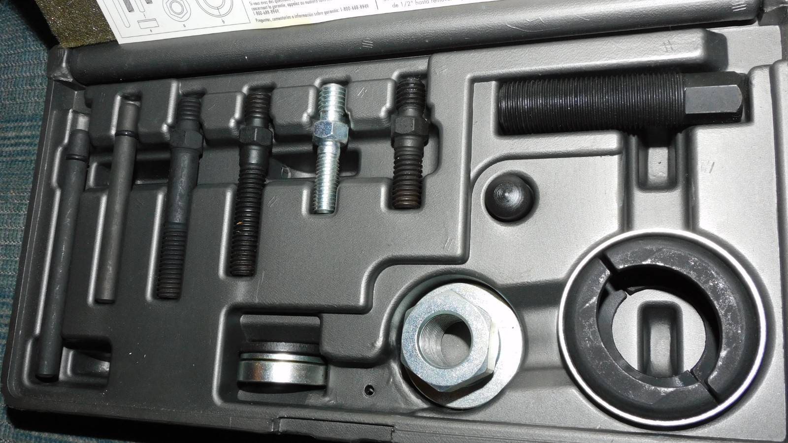 Gearwrench 2897D, is a Professional-grade 12-Piece Pulley Puller, New Unused Set