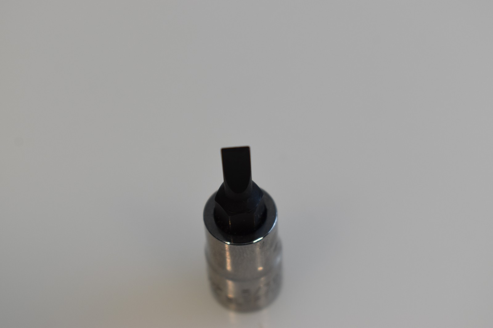 Blue Point Tools BLPFT14532 5/32″ Flat Bit Screwdriver Socket 1/4″ Drive Chrome