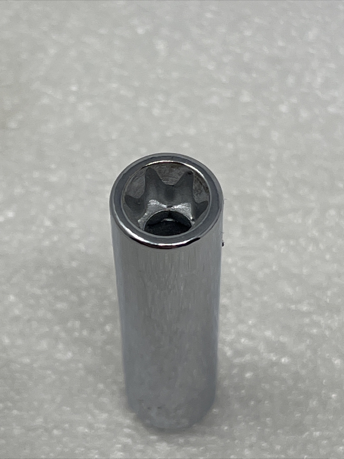 E10 SK Hand Tools 44960, 1/4″ Drive Metric Deep Female Inverted Torx Socket, USA