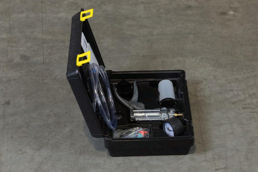 MV8500 Silverline Elite Brake Bleeder & Vacuum/Pressure Test Kit, MV8510 Pump